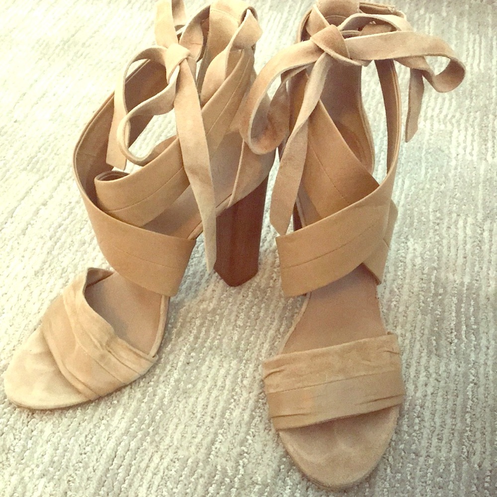 Vince.  👠 heels